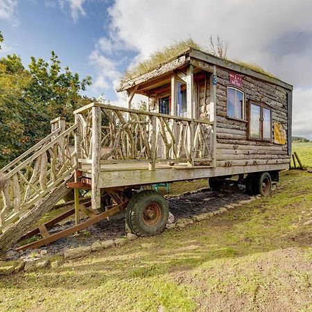 2X Double Bed - Glamping Wagon Dalby Forest สการ์โบโรห์ ภายนอก รูปภาพ