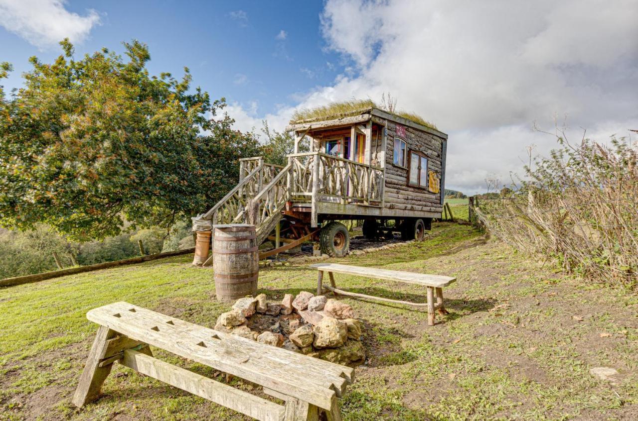 2X Double Bed - Glamping Wagon Dalby Forest สการ์โบโรห์ ภายนอก รูปภาพ