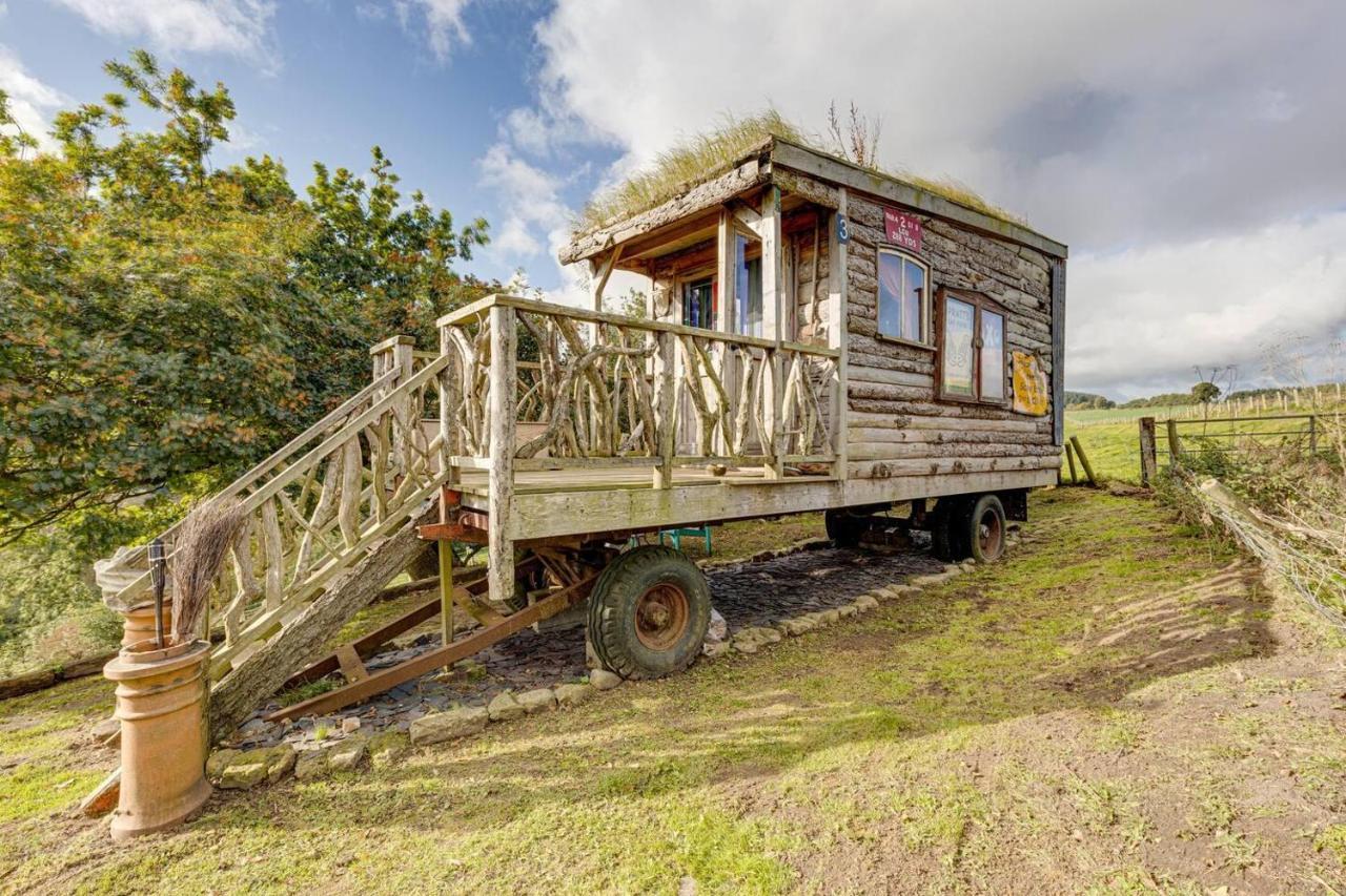 2X Double Bed - Glamping Wagon Dalby Forest สการ์โบโรห์ ภายนอก รูปภาพ